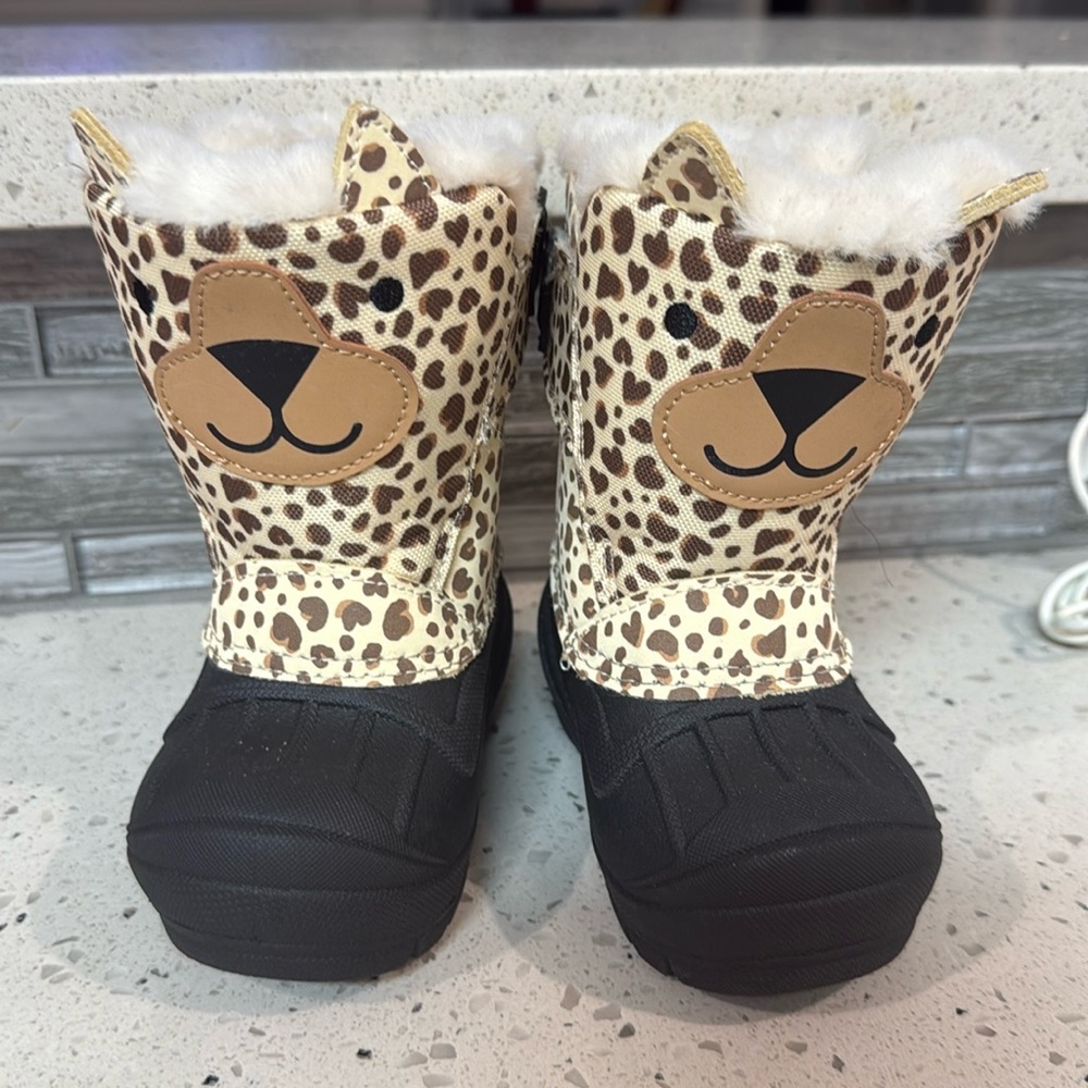 Cat and Jack Frankie winter boots- Leopard teddy bear